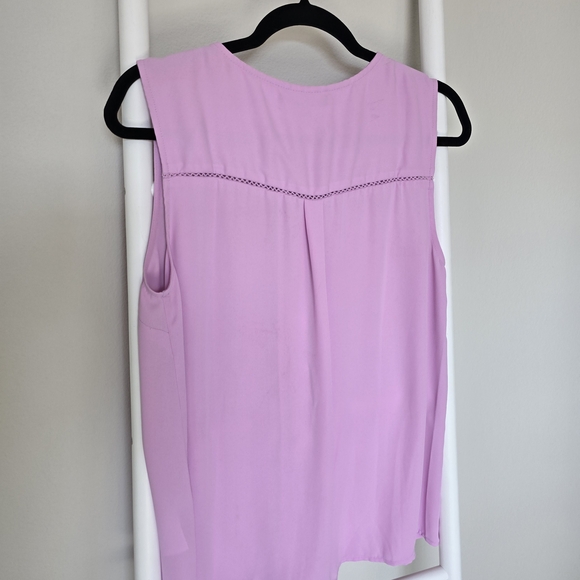Banana Republic Light Pink Pleated Blouse - Picture 4 of 5